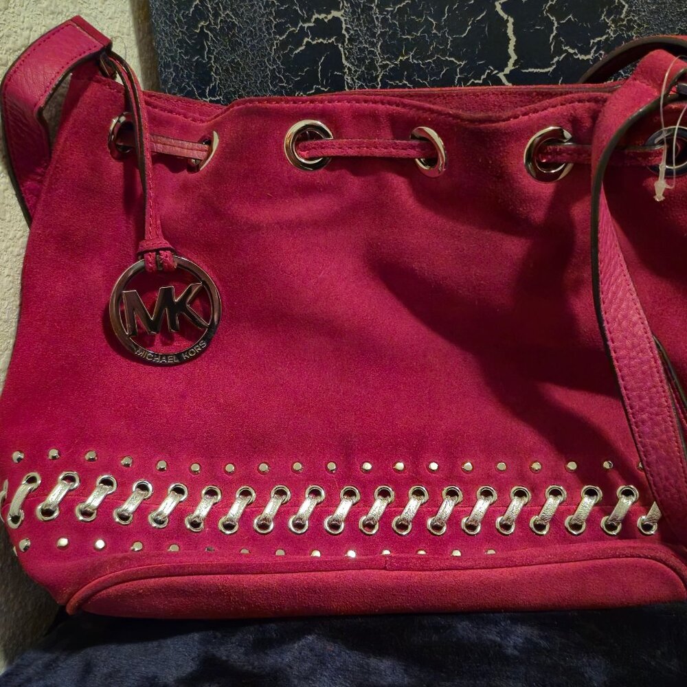 Michael kors bag (Red) size 11"x 4" × 9"